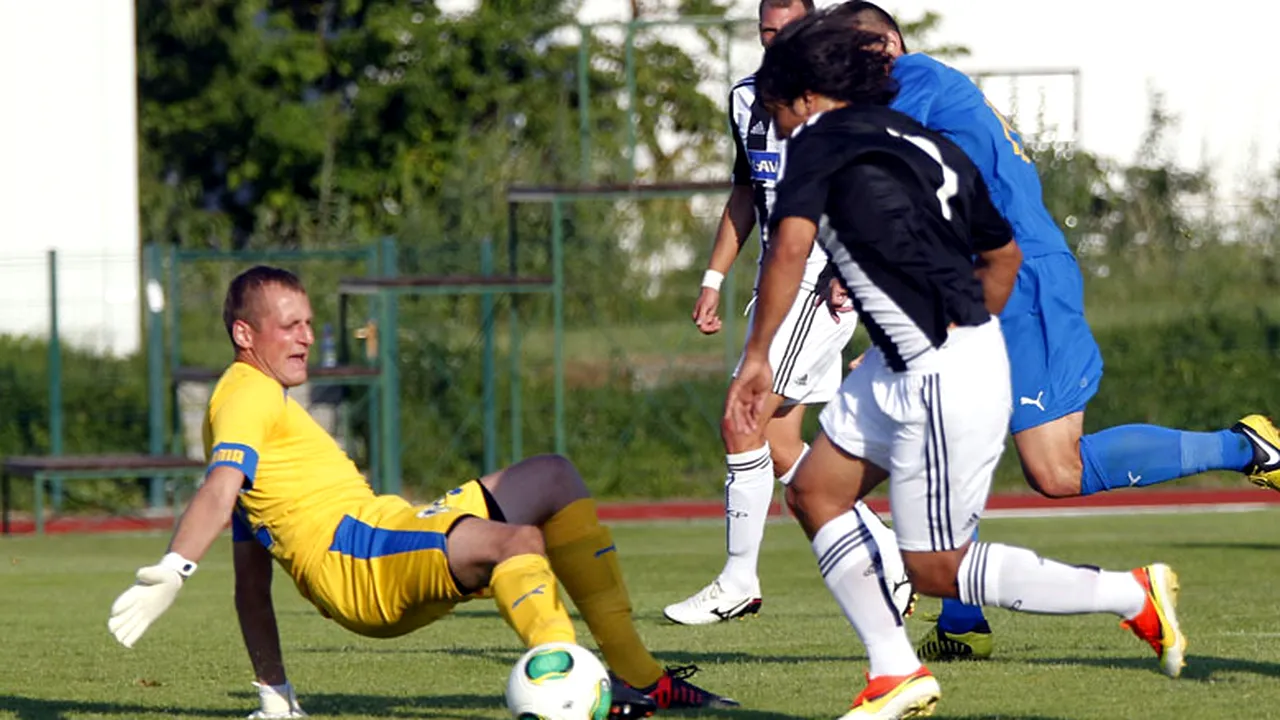 Amical  cu... ședință! Petrolul a pierdut cu Partizan, Contra a luat foc pe bancă: 