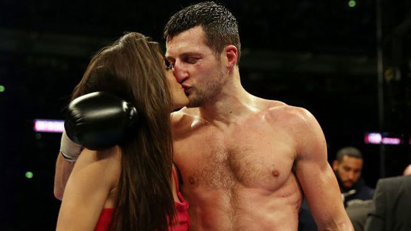 Carl Froch și-a făcut KO iubita cu un inel de logodnă pe care i l-a dăruit de Valentine's Day
