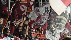 Galeria Rapidului aruncă în aer reeditarea sfertului UEFAntastic după 20 de ani: „Nu participăm la retragerea lui Lovin, fotbalist submediocru!”