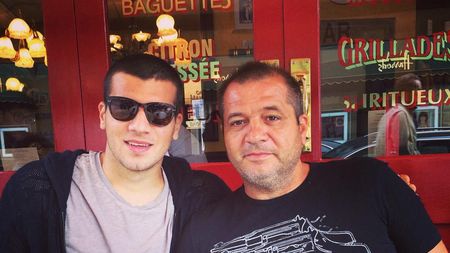 Ce avere are la 32 de ani milionarul român care s-a lăsat de fotbal și și-a construit propriul castel!