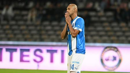 Imagini uluitoare pe banca Universității Craiova! Cum a fost surprins Raul Silva de camerele TV. „Incredibil!” | FOTO & VIDEO