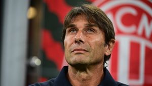 Antonio Conte, atac la Napoli. AC Milan şi Juventus Torino vor să-i ofere contracte din vară: „Unele lucruri nu sunt posibile”