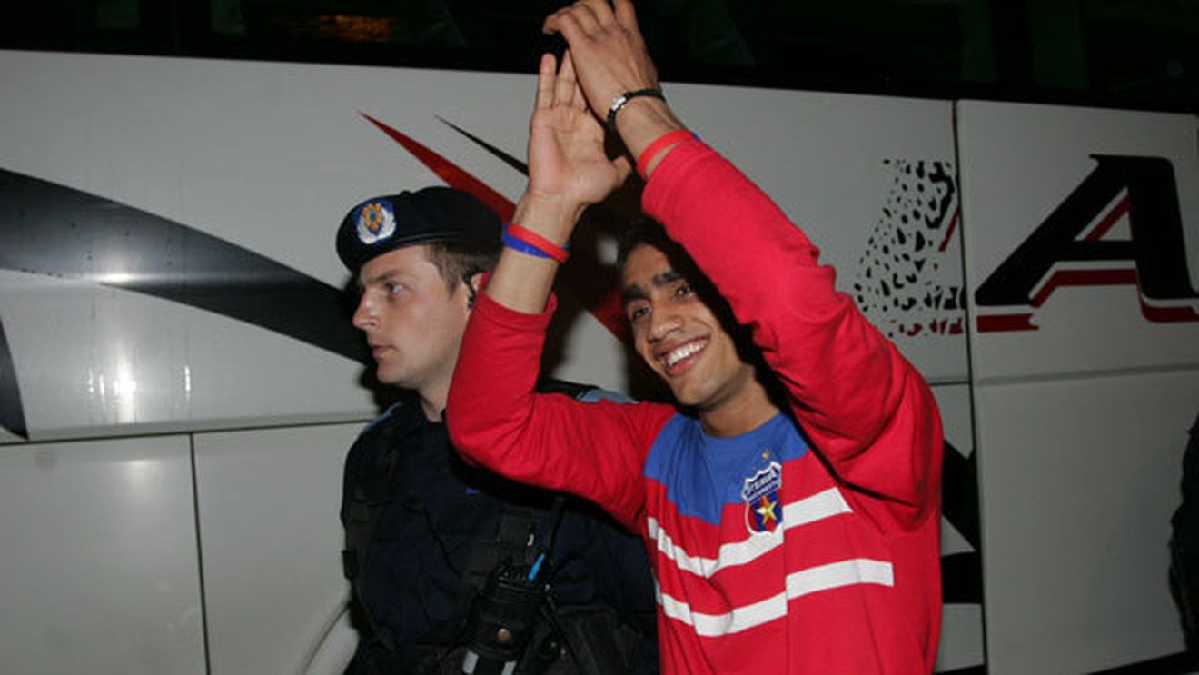 Bănel și-a luat rămas bun de la fani: "Sunt mândru că am jucat la cea mai importantă echipă din România"