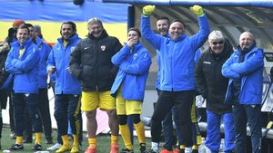 Fostul fotbalist din Generația de Aur și-a luat un Lamborghini după primul salariu. Ce a făcut la două zile după