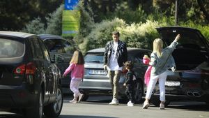 Bogdan Stancu se respectă! „Motanul” conduce un bolid de peste 100.000 de euro. Unde a fost surprins fostul internațional alături de familie | FOTO EXCLUSIV