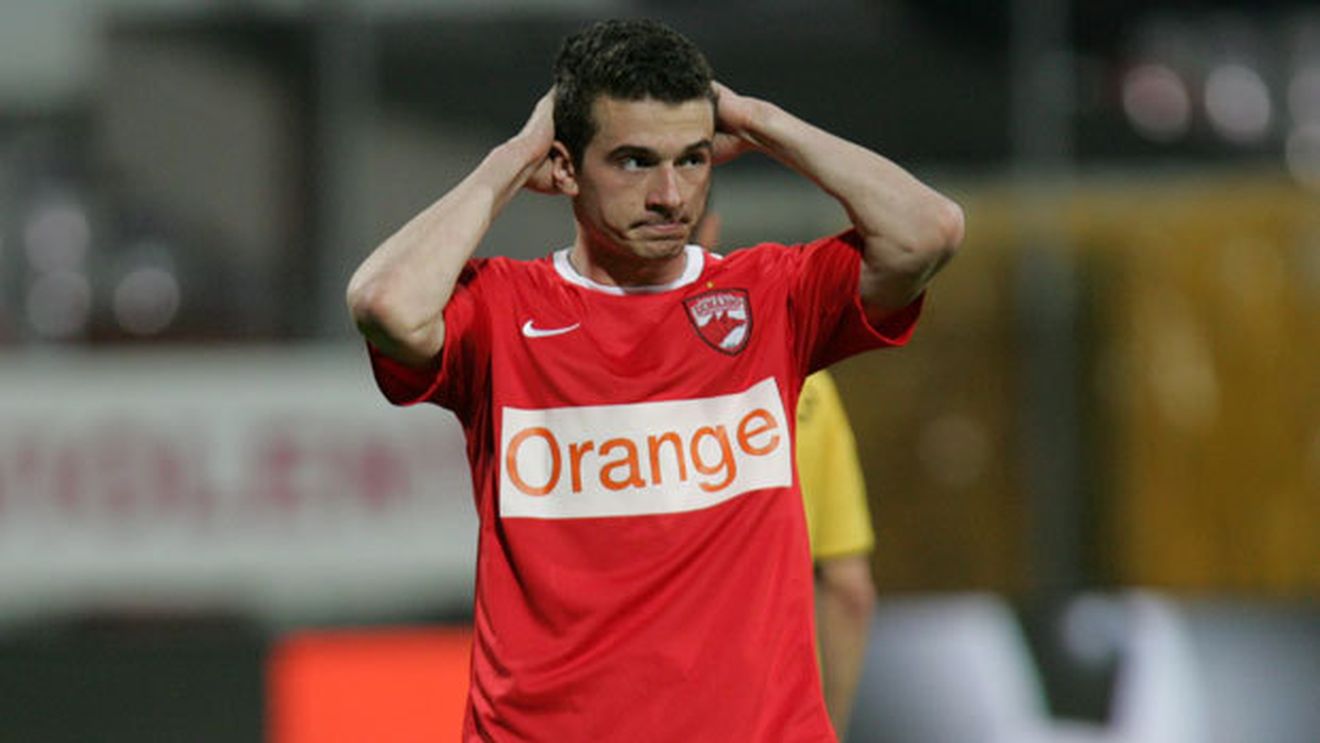 Nu a acceptat dublarea salariului și a fost exclus din lotul lui Dinamo:** "Prefer să pierdem un jucător decât să stric echilibrul lotului"