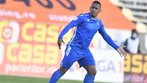 Eric de Oliveira îi plânge de milă lui Dinamo: „Doar Dumnezeu poate să o ajute!”. Brazilianul critică transferurile „câinilor”: „A fost vorba mai mult despre cantitate!”