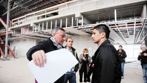 Dezvăluirile sunt o cacealma?** Sandu: "Să arate dovada"