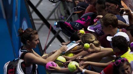 "Am jucat cu frică pentru că Ion Țiriac m-a urmărit din tribune". Impresiile Simonei Halep de la Madrid