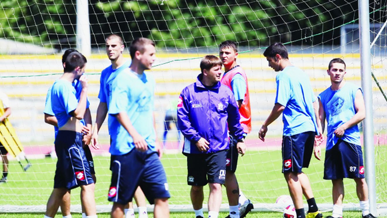 Se mută la Petrolul?** Ultima AROGANȚĂ‚ gândită de Iancu pentru a crește valoarea jucătorilor lui Poli