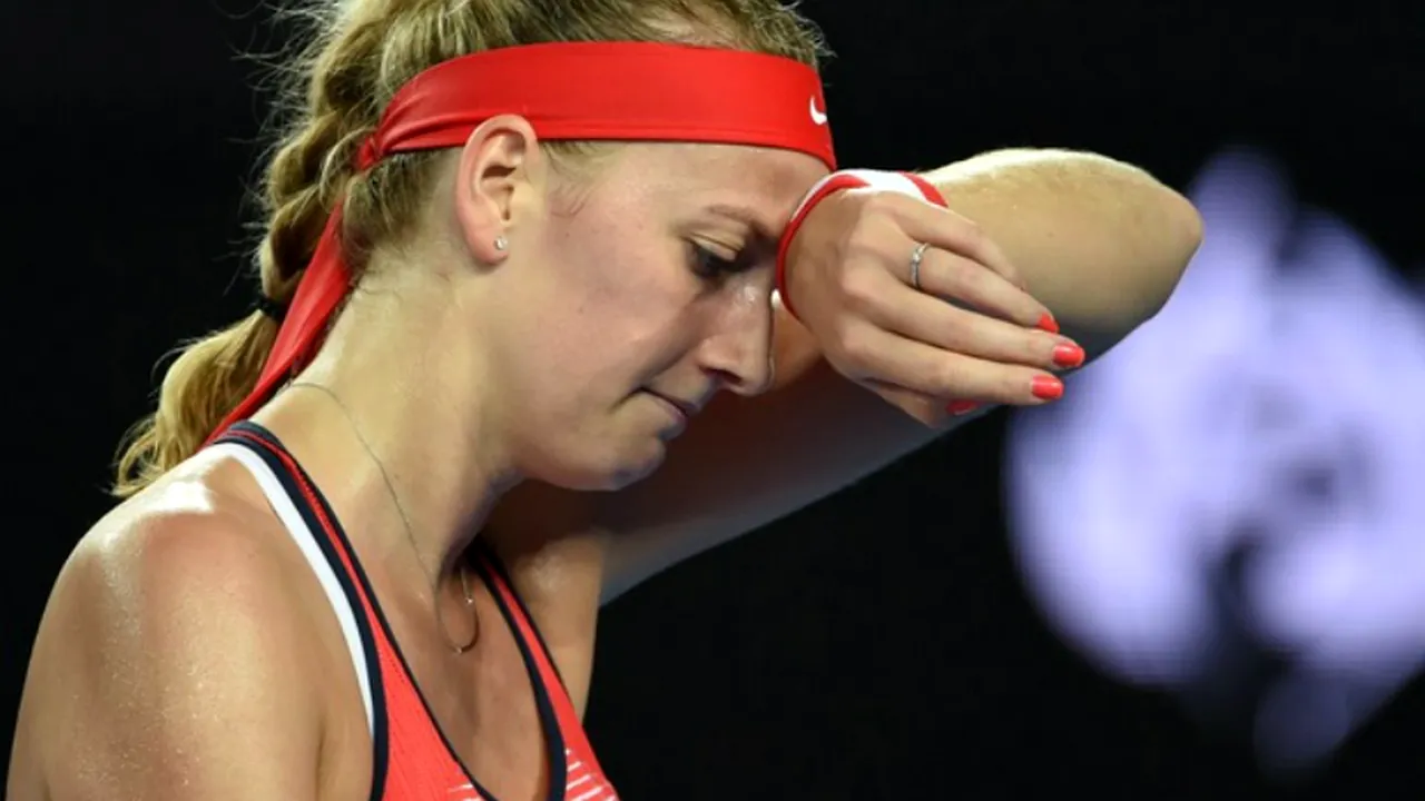 Momente de panică în partida Petrei Kvitova. Meciul favoritei 5 de pe Terenul 17 a fost întrerupt | FOTO