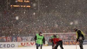 Scuze '100% românești' pentru meciul în care Steaua își juca sezonul "european"!** MOTIVUL incredibil pentru care roș-albaștrii puteau retrăi 'momentul' Villarreal