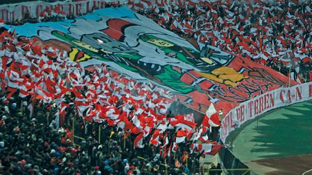 Dinamo și-a propus să aducă mai mulți fani decât Steaua pe cel mai mare stadion al țării!** Ce decizie a luat clubul: