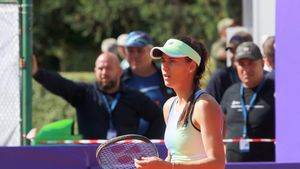 Sorana Cîrstea, mesaj care loveşte din plin în orgoliul şi aşa sfărâmat al Simonei Halep! Cuvintele rivalei sale despre Roland Garros răscolesc supărarea fostului lider WTA