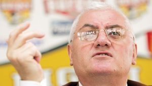 De ce tace „Corleone"