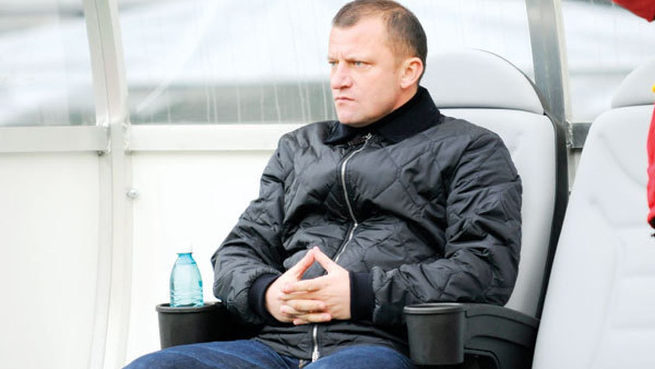 Scene uluitoare la Galați! Portarul Grahovac, amenințat cu moartea de un fan:** "Bag cuțitul în tine și-n familia ta!"