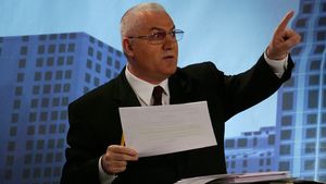 "Nu aș face rău Craiovei nici amenințat!** Voi pune șefii comisiei să jure pe Biblie în fața presei!"