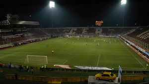 Se anunță vremuri grele pentru fanii giuleșteni:** "Clubul Sportiv nu vrea să bage niciun leu în recondiționarea stadionului"