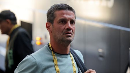 S-a operat pe creierul mic și îl pune la zid pe Cristi Chivu: „Are Dumnezeul lui. Pentru mine nu mai există”