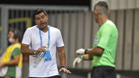 Cosmin Contra nu-l iartă pe american! Vrea o sumă colosală și merge la FIFA, după ce a fost umilit
