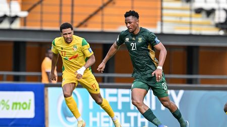 Siyabonga Ngezana, superstar pentru Africa de Sud. „Explozia” cotei sale prin evoluțiile de la FCSB l-a uimit pe fostul căpitan al naționalei țării sale: „Joacă la cel mai înalt nivel”