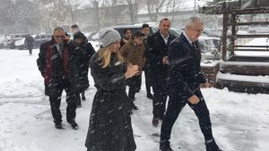 FOTO și VIDEO | Simona Halep a ajuns la Călărași. Liderul WTA a fost numit cetățean de onoare al comunității de aromâni