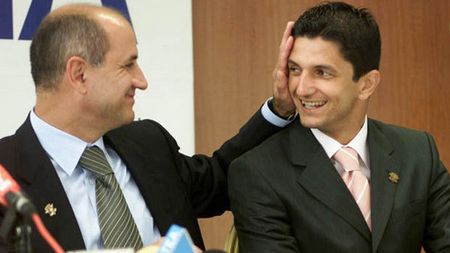 Copos spune că Burcă e pe stilul Rapidului:** "Nu cred că va fi titular!:) Am făcut super echipă, să vină rezultatele!"