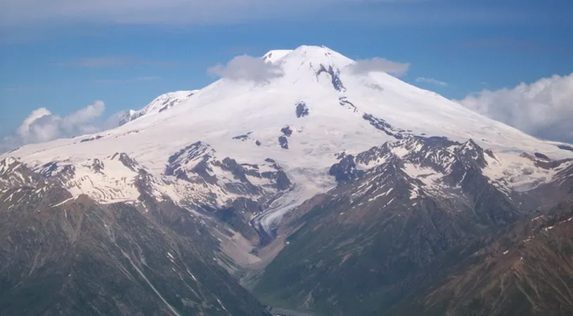 Româncele au cucerit vârful Elbrus