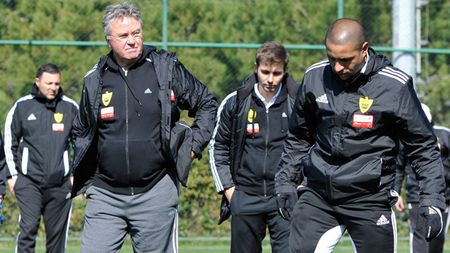 A uimit Liga I cu execuțiile sale, acum poate fi coleg cu Xabi Alonso și Van Persie la viitoarea FORȚĂ‚ a Europei!** Hiddink are buget nelimitat pentru cea mai nebună campanie de transferuri