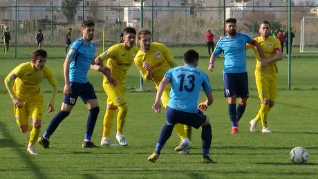 Petrolul a trecut la limită de Metaloglobus în ultimul test disputat de ambele echipe în Turcia.** Jocul a fost decis încă din primele minute