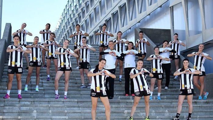 Schimbare radicală a echipei "U" Cluj! 40.000 de fani au vizualizat în câteva ore noul look al formației pregătite de Carmen Amariei. "Sperăm măcar 10% din ei să vină la meciurile noastre"