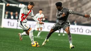 Andrei Rațiu, anunțat titular de Marca. Poate fi ultimul meci înainte de a semna cu FC Barcelona