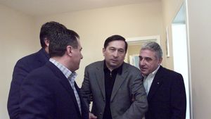 "Ion Crăciunescu este omul lui Chivorchian și al verilor Becali!** Ce facem, schimbăm o mafie cu alta?"