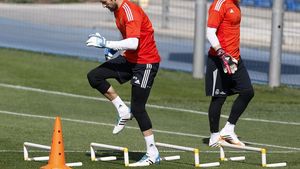 Lopez sau Casillas? Un portar va pleca de la Real Madrid, după achiziția lui Navas