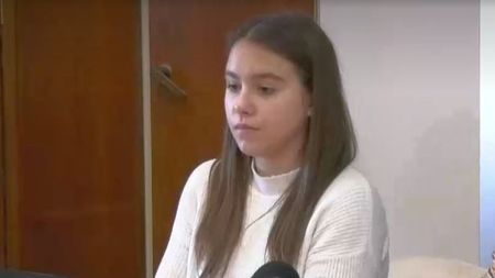 Scandalul uriaș generat de dezvăluirile gimnastei Amalia Puflea a ajuns în penal. Sportiva a făcut o plângere la poliția din Bârlad, fiind asistată de o avocată din oficiu! | EXCLUSIV