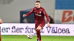 Louis Munteanu, două oferte din Serie A și din Bundesliga în ultima zi de transferuri: ce salariu i s-a promis starului dorit și de Gigi Becali și ce răspuns a dat Neluțu Varga. EXCLUSIV