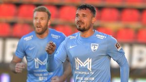 Constantin Budescu semnează astăzi cu noul club: „Suntem obligați! Transferuri nu vor mai fi, doar el”