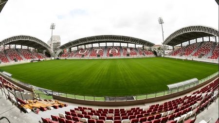 Noul stadion ”Francisc Neuman”, finalizat în ”cel mult două luni de zile”? Primăria Arad: ”Se va încerca și mai repede” | FOTO
