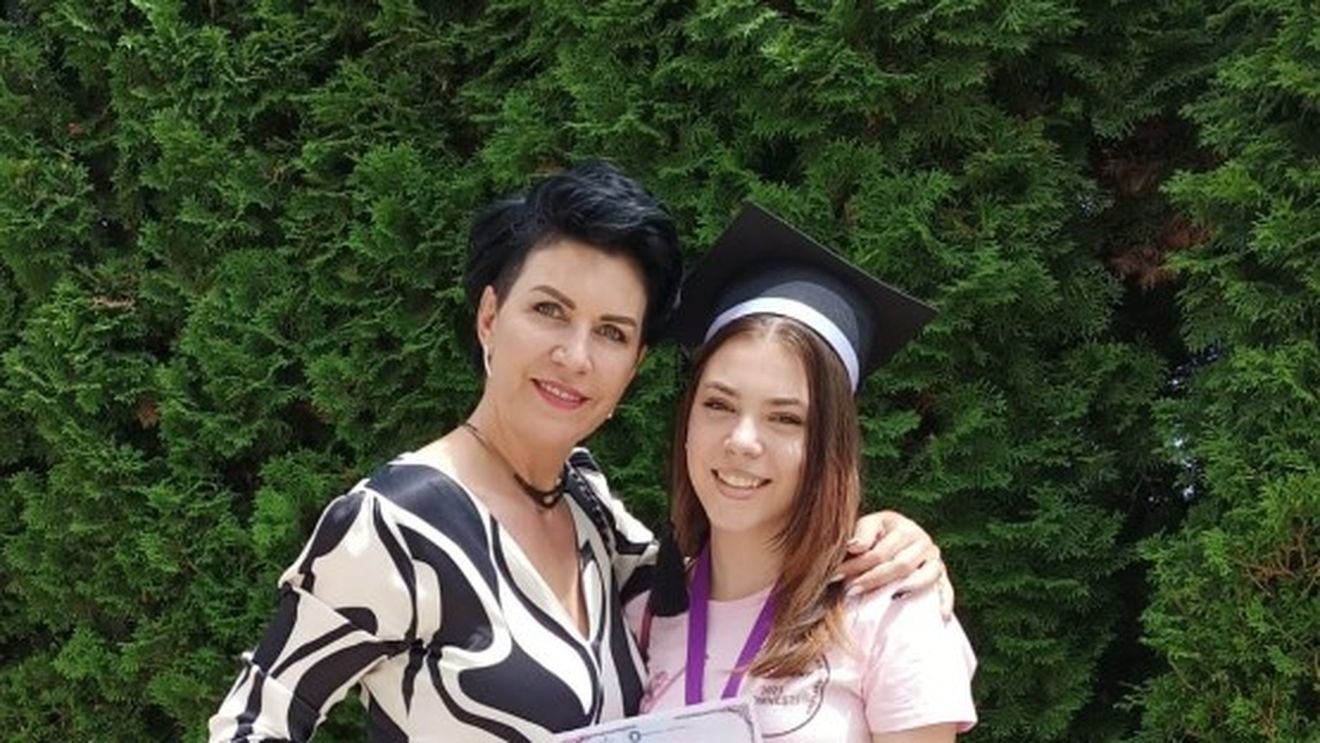 Este elevă la liceul care poartă numele tatălui ei! Julianne Duckadam a susținut examenul de admitere la liceul „Helmut Duckadam” din Clinceni | EXCLUSIV