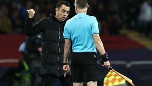 Xavi l-a făcut praf pe Istvan Kovacs, după Barcelona - PSG 1-4! L-a desființat cum rar se vede în Liga Campionilor: „A fost foarte slab! A fost un dezastru şi i-am zis-o. Ne-a distrus sezonul"
