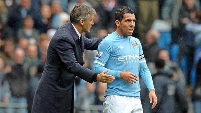 Înjurat de mamă, Tevez a sărit să-l bată pe Mancini:** "Go F..K your mother!"