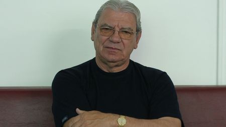 "Ochiroșii e mai potrivit pentru Steaua decât Bănel"