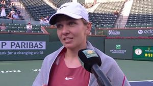 Simona Halep i s-a adresat unui bărbat din tribune după calificarea în semifinale la Indian Wells: „El mereu face asta!" Reacție inedită a româncei | FOTO & VIDEO