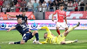 Adevăratul motiv pentru care Romario Benzar a plecat de la FC Botoșani! Fotbalistul, trădat chiar de regula FRF. EXCLUSIV