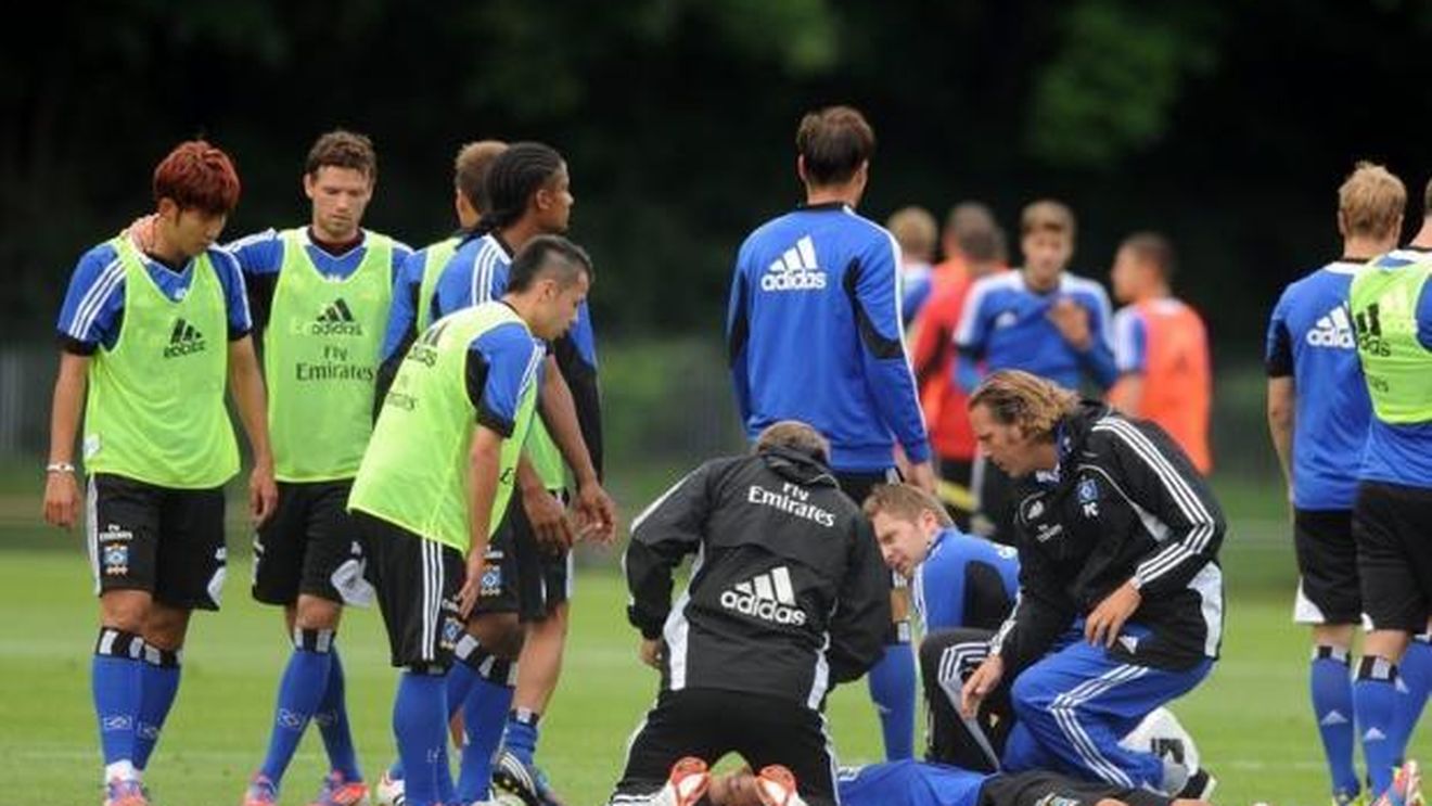 Nemții, șocați de o bătaie ca în 'șapte păcate'!** S-a lăsat cu sânge la antrenamentul lui Hamburg: FOTO