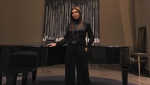 Simona Halep i-a lăsat mască pe toți, după ce a apărut îmbracată complet în negru! Ipostază inedită pentru fostul lider WTA. FOTO