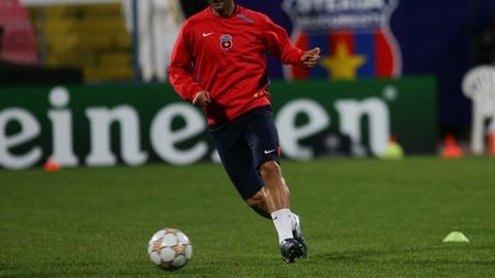 "Academia" lui Strizu umilită în Ghencea!