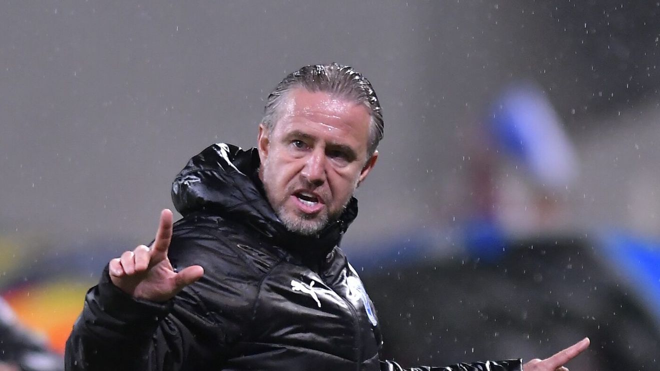 Laurențiu Reghecampf și-a pierdut cumpătul și i-a atacat pe Toni Petrea, Meme Stoica și Gigi Becali! Totul a plecat de la faptul că oficialii FCSB vor ajutorul Craiovei în meciul cu CFR: „Nu sunt angajat acolo! Să-și vadă de echipa lor”