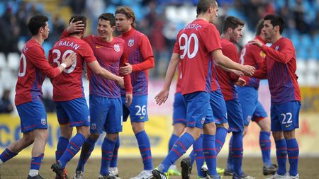 Copos și-a asigurat un atu înaintea derby-ului! EXCLUSIV** Rapid dă lovitura: un stelist își face bagajele pentru Giulești