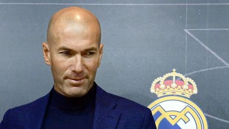 Se subțiază "Galaxia"! Încă un star al Realului a anunțat că pleacă, Zidane are doi înlocuitori de top pe listă